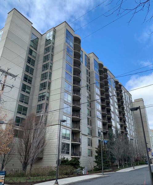 Edgewater Commons - Apartment Building Tower